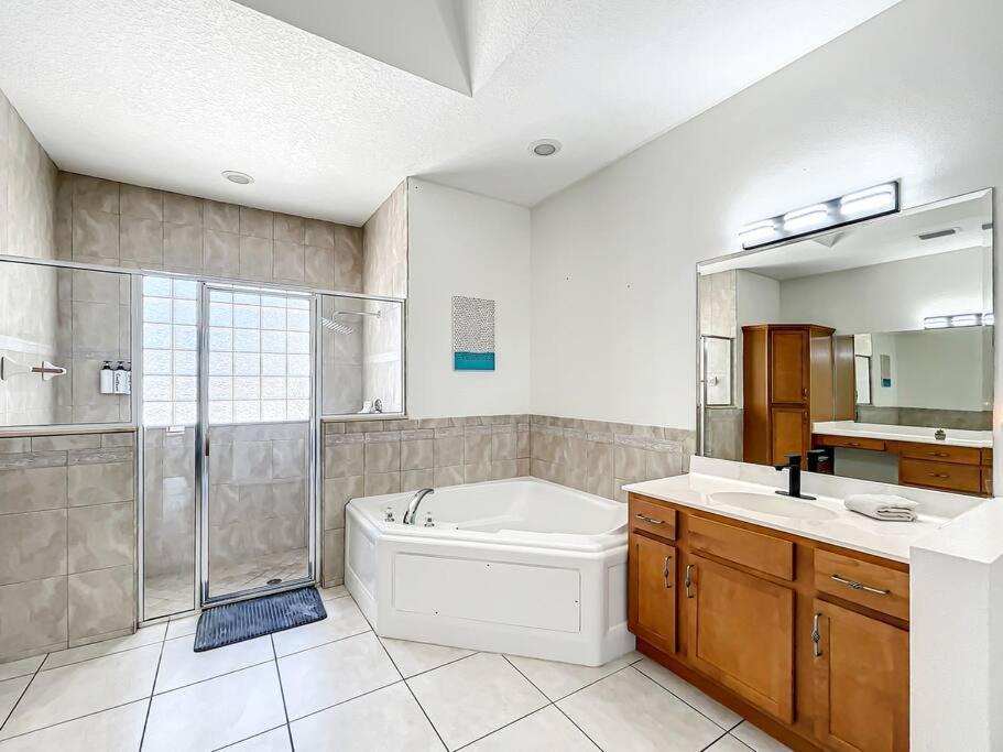 Discover Your Oasis: Tropical Haven In Central Psl Port St. Lucie Exteriör bild