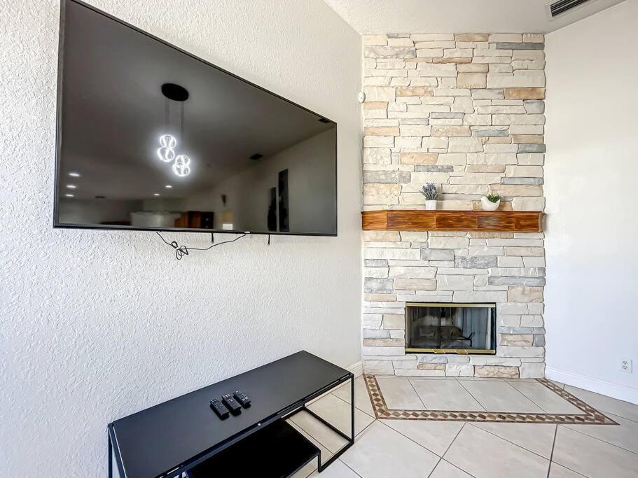 Discover Your Oasis: Tropical Haven In Central Psl Port St. Lucie Exteriör bild