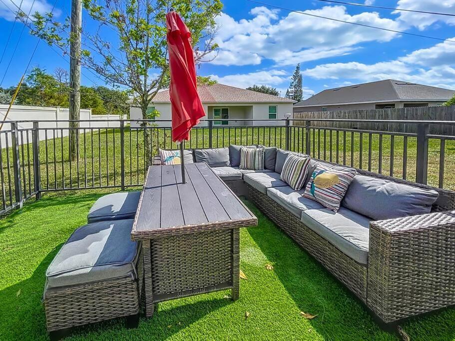 Discover Your Oasis: Tropical Haven In Central Psl Port St. Lucie Exteriör bild