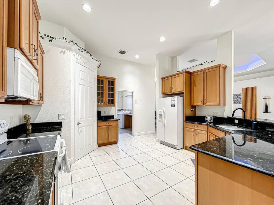Discover Your Oasis: Tropical Haven In Central Psl Port St. Lucie Exteriör bild